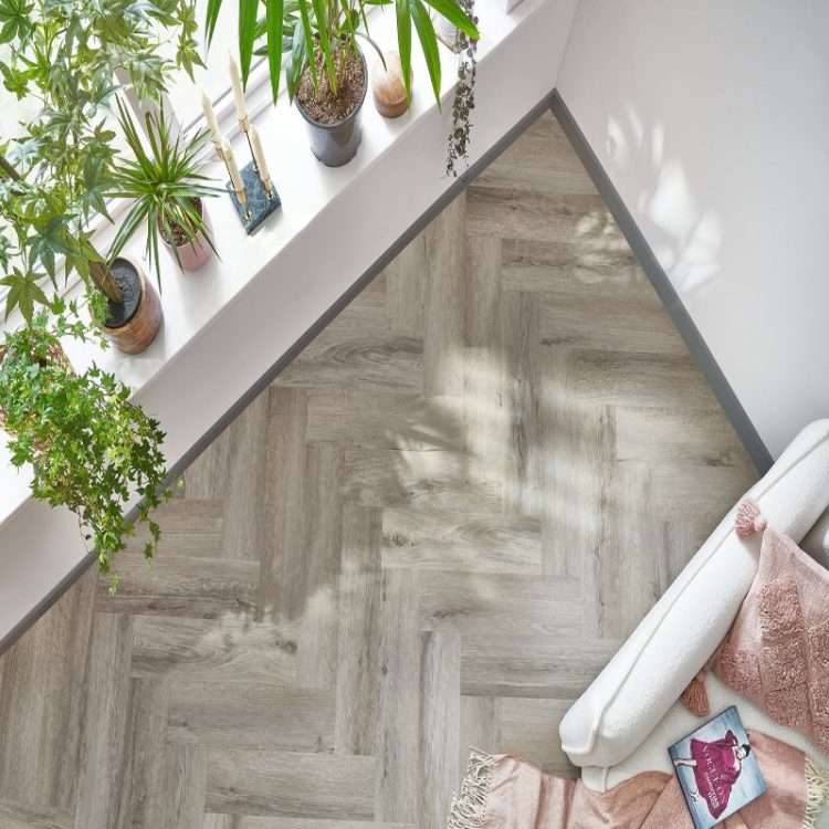 ARBITON HERRINGBONE ROBLE MEDICCI