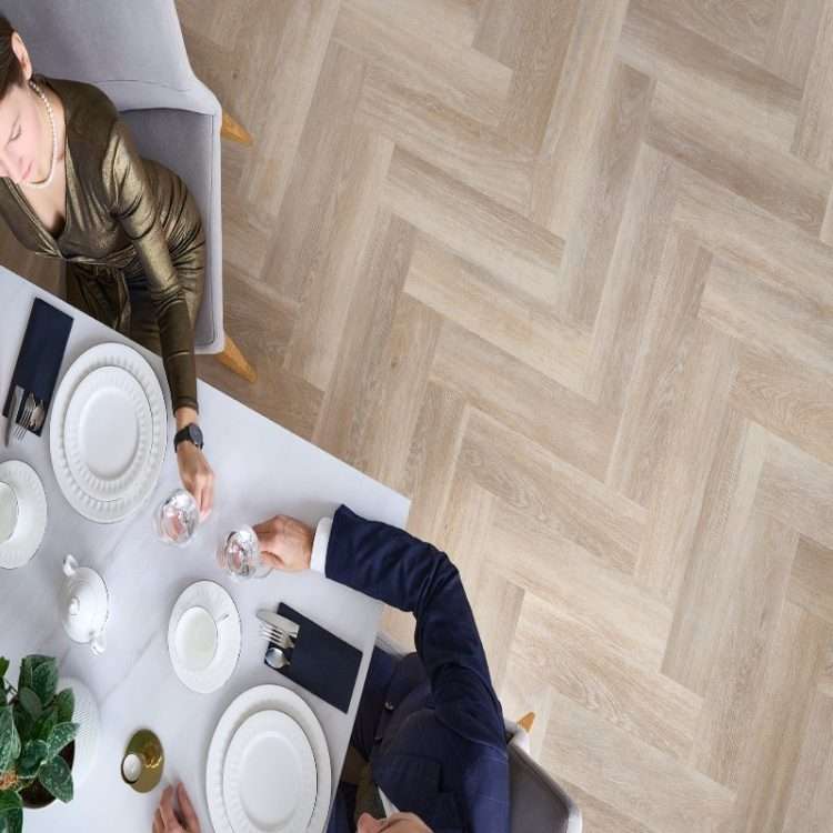 ARBITON HERRINGBONE ROBLE STAMFORD