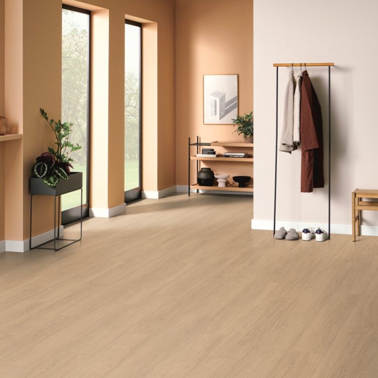 E EGGER ROBLE VICTORIA NATURAL CLASSIC EL2027